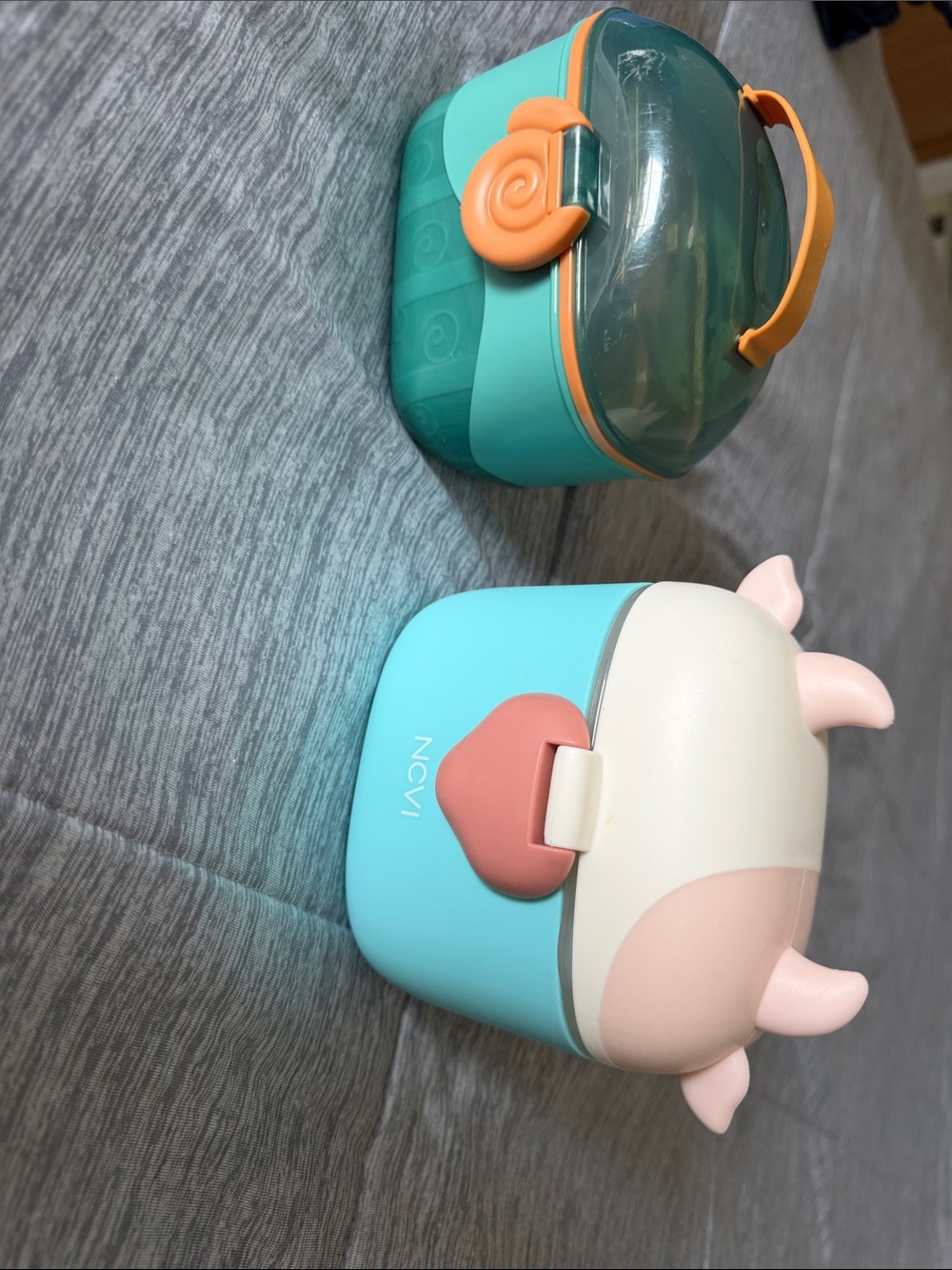 Kids Snack Box - Aqua and Pink Animal Lid
